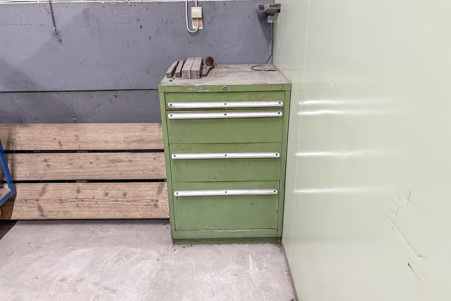 Werkzeugschrank mit Inhalt: Werkzeuge