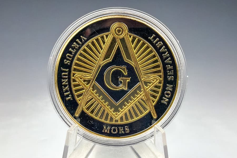 Sammlermünze mit Freimaurer Insignien