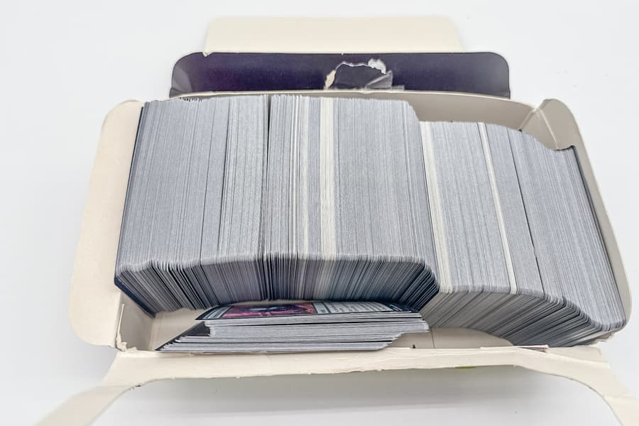 Karton mit Spielkarten Magic - The Gathering