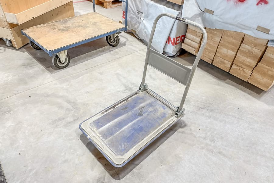 Plateau Transportwagen