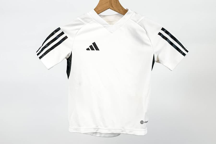 2 adidas Kinder Trikots Tiro 23 Competition, Gr. 152