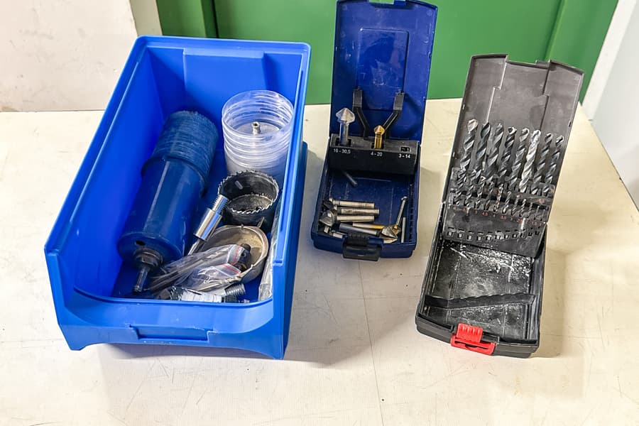 Posten Senkköpfe, Bohrer und Lochsägen