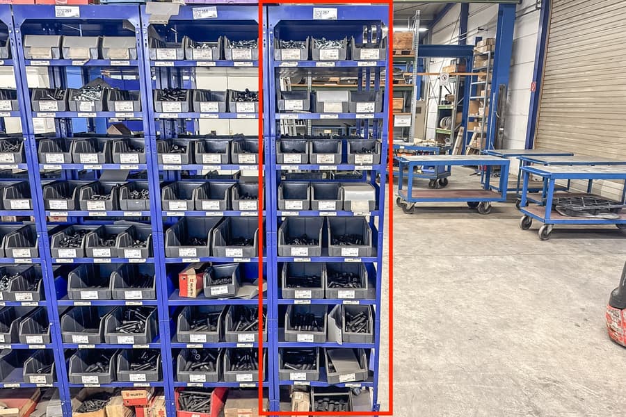 Regalinhalt: Schrauben