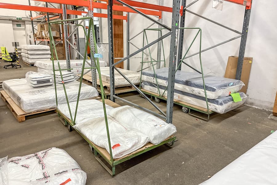 2 Möbeltransportwagen