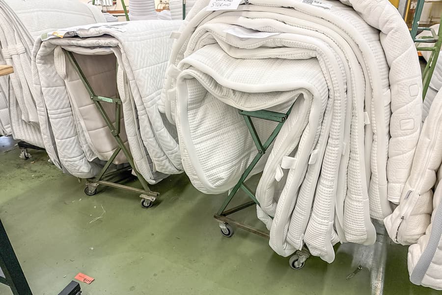 2 Bezugtransportwagen