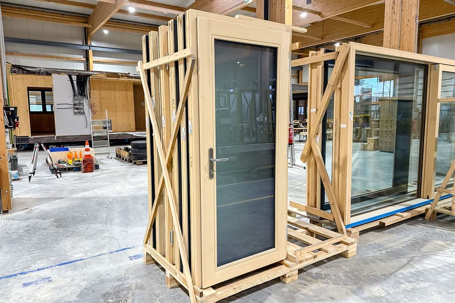 Tür mit Verglasung Holz/Alu