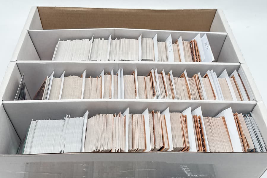 Karton mit Spielkarten Yu-Gi-Oh!