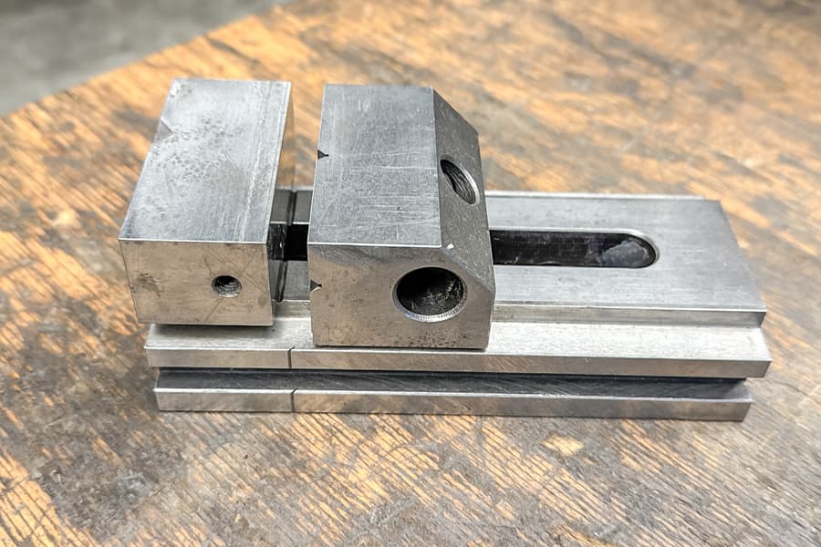 Präzisionsschraubstock