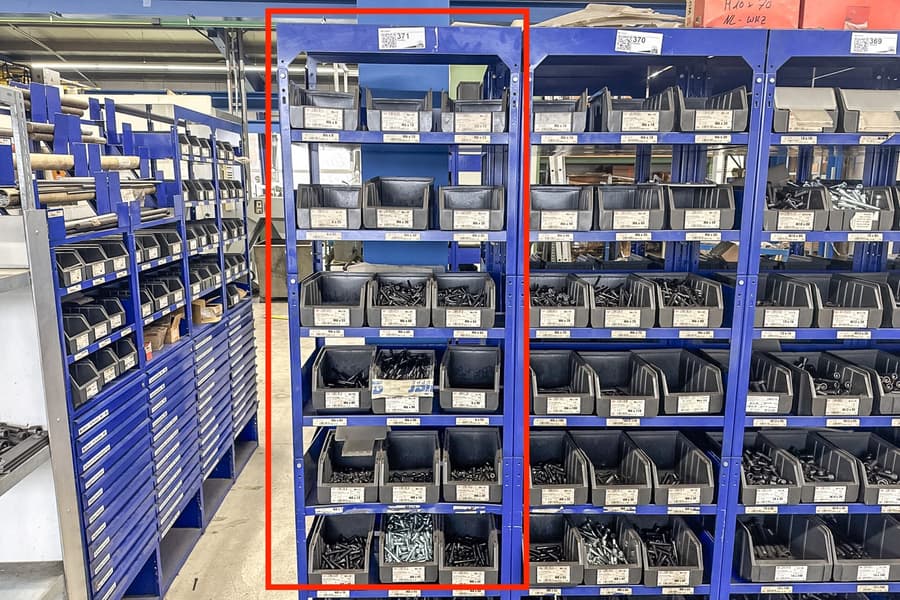 Regalinhalt: Schrauben