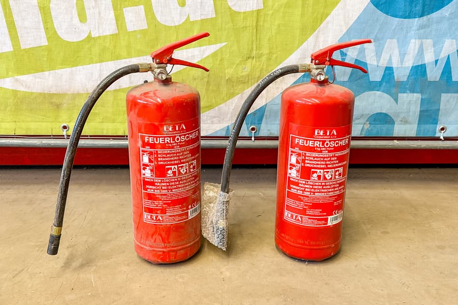 2 Feuerlöscher, 6 kg ABC Pulver