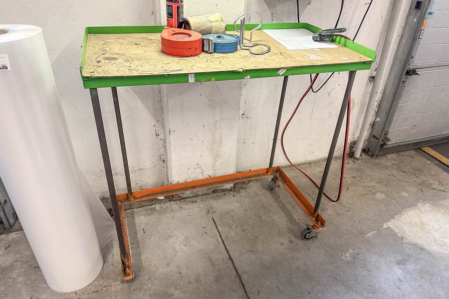 Arbeitstisch, fahrbar