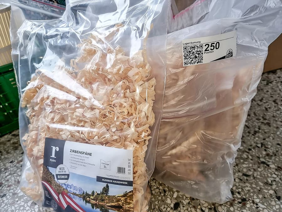 5 Packungen Zirbenspäne Rubin