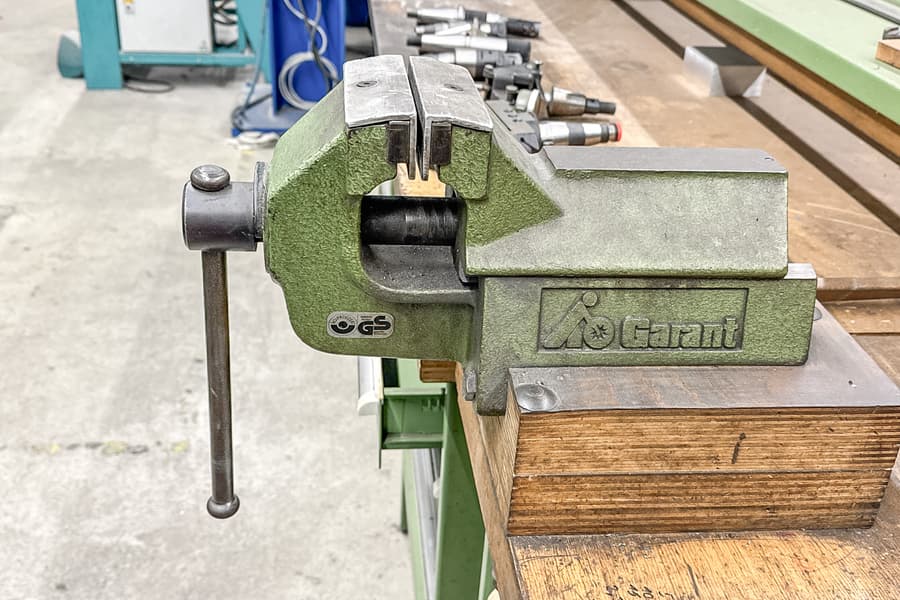 Schraubstock Garant