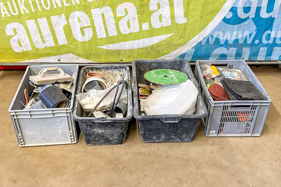 4 Kisten mit Diversem