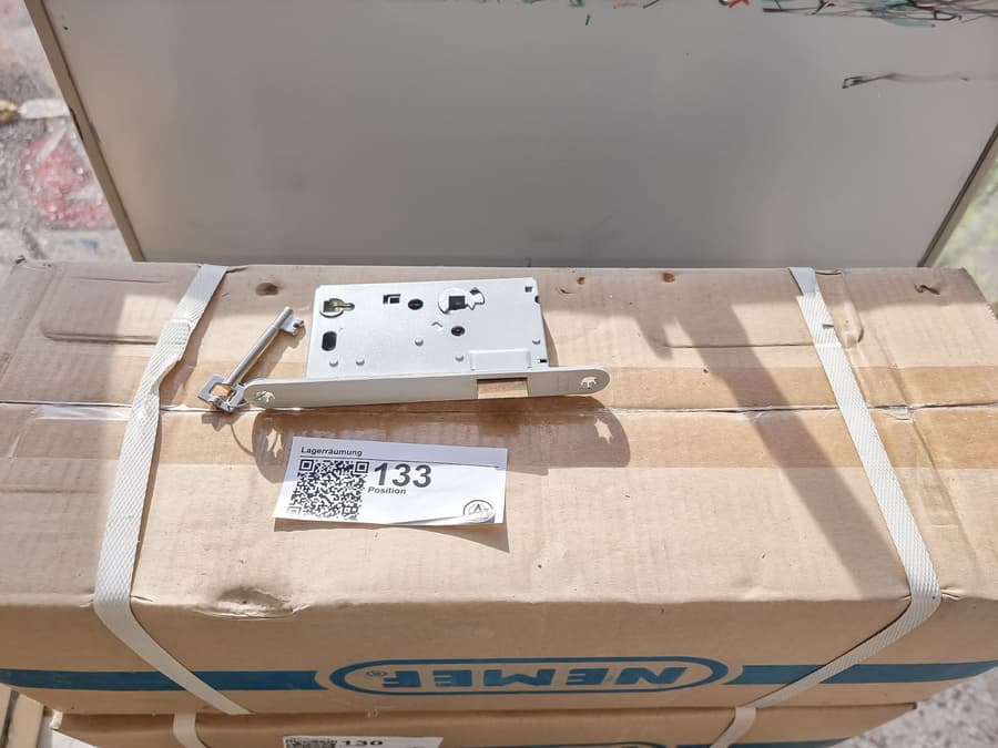 24 Türschlösser Nemef