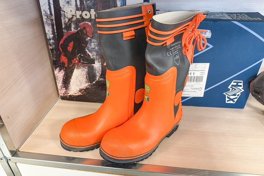 Schnittschutzstiefel Husqvarna, Gr. 44