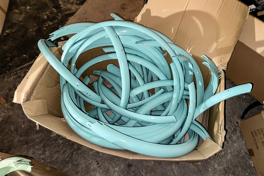 Karton mit Schutzblechen