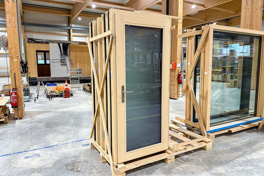 Tür mit Verglasung Holz/Alu