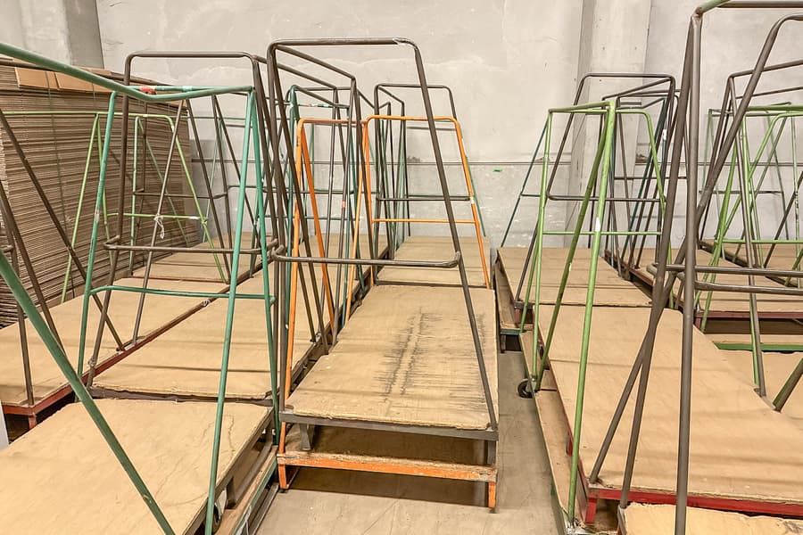 4 Möbeltransportwagen