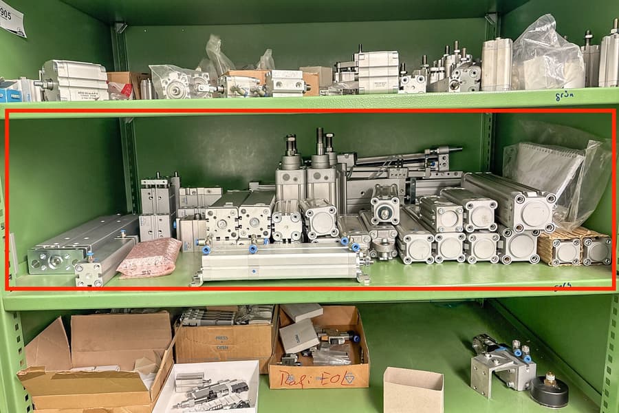 Inhalt Werkstattschrank: Komponenten Festo