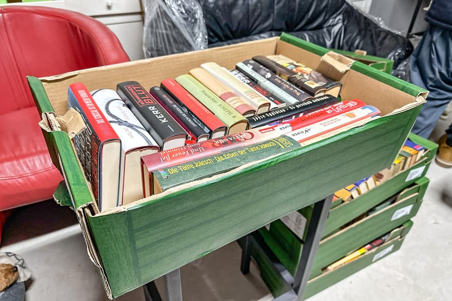 Karton mit Bücher