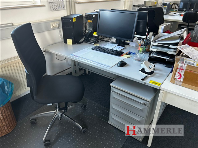 Lampertz Büroschreibtisch