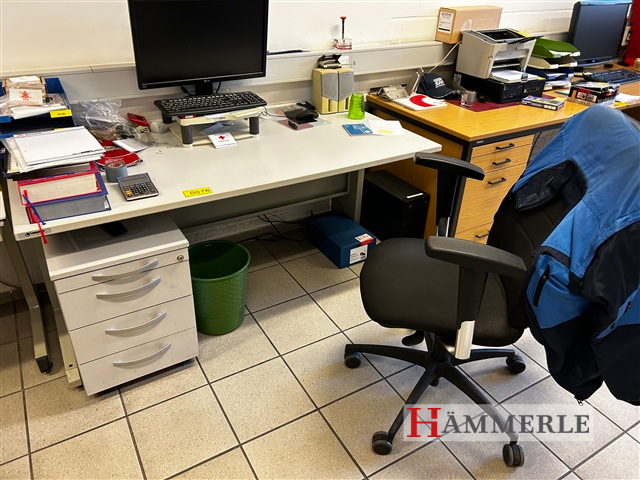 Lampertz Büroschreibtisch