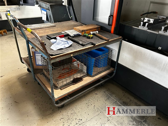 Metalltransportwagen