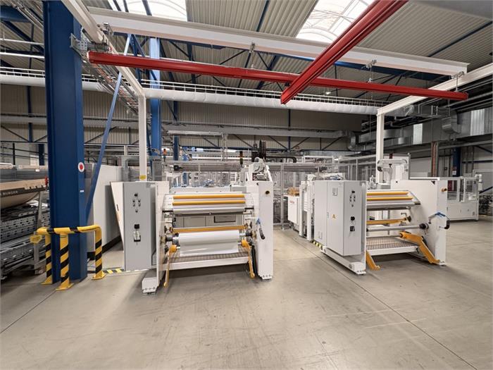 Back Sheet / Rückseiten-Folienschneidanlage