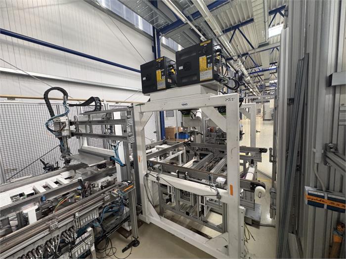 Spacer-Corner-Station