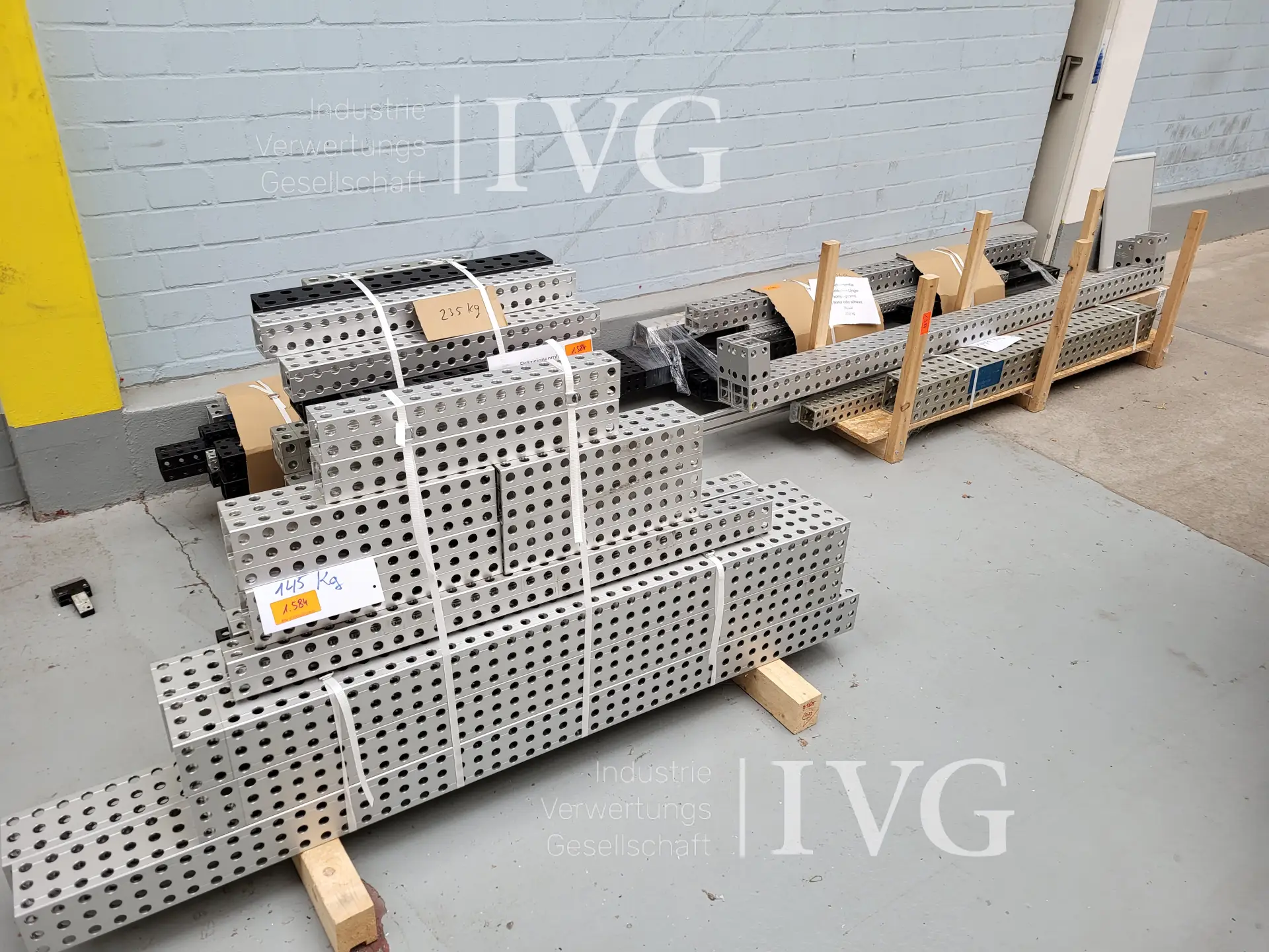 Posten Alu-Präzisionsprofile