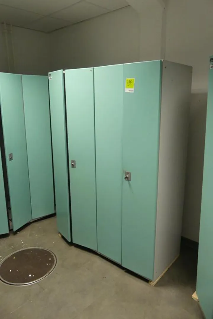 Spindschrank Maße in cm ca.: 120 x 50 x 170