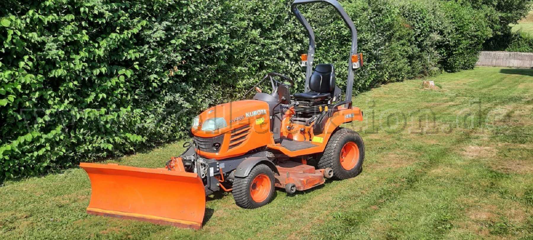 1 Aufsitzrasenmäher Rasenmähertraktor Kubota BX2350
