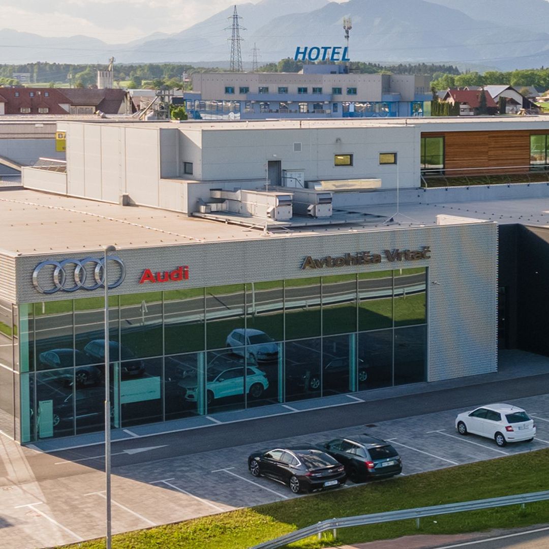 AVTOHIŠA VRTAČ Slika trgovine