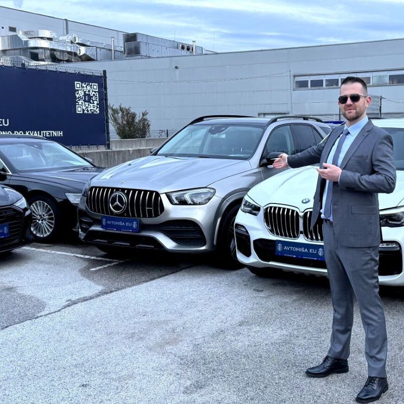 AVTOHIŠA EU Slika trgovine