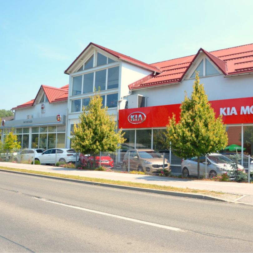 AvtoTrade Vrhnika Slika trgovine