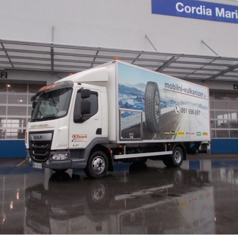 Renark, posredništvo, trgovina in storitve, d.o.o. Slika trgovine