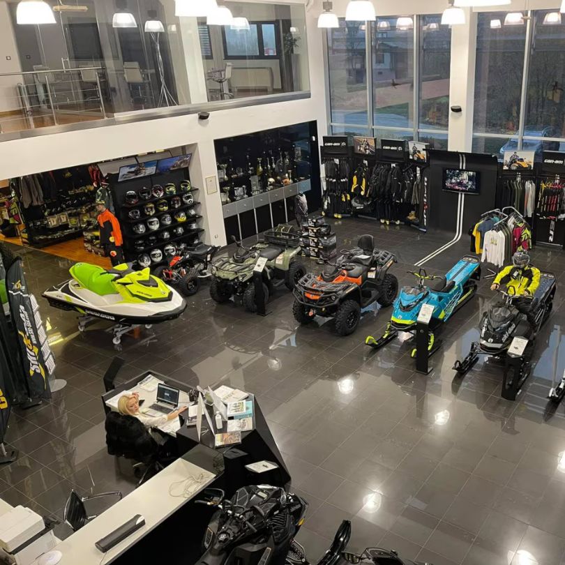 SKI & SEA Slika trgovine