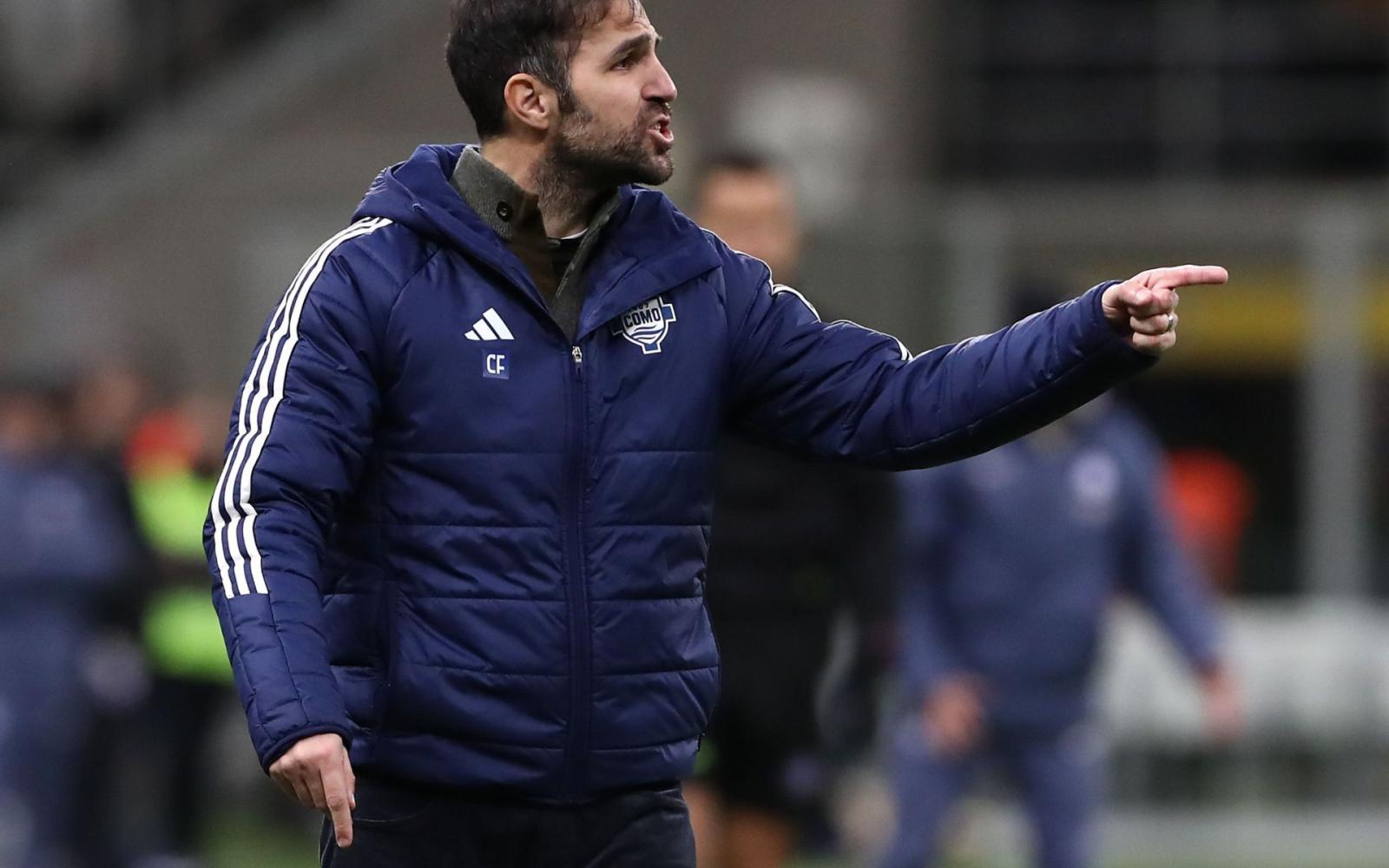 فابريغاس يوجه رسالة قوية للاعبه موراتا بعد الطرد: "إذا لم تتحمل الاستفزاز، فلتلعب رياضة أخرى!"