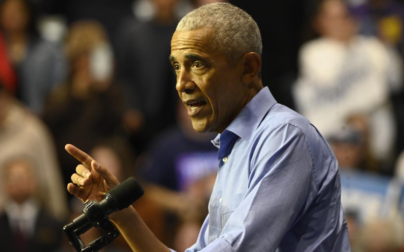 أوباما يصف الخطاب السياسي للبيت الأبيض بـ"عرض المهرج" بعد فيديو مسيء له ولزوجته