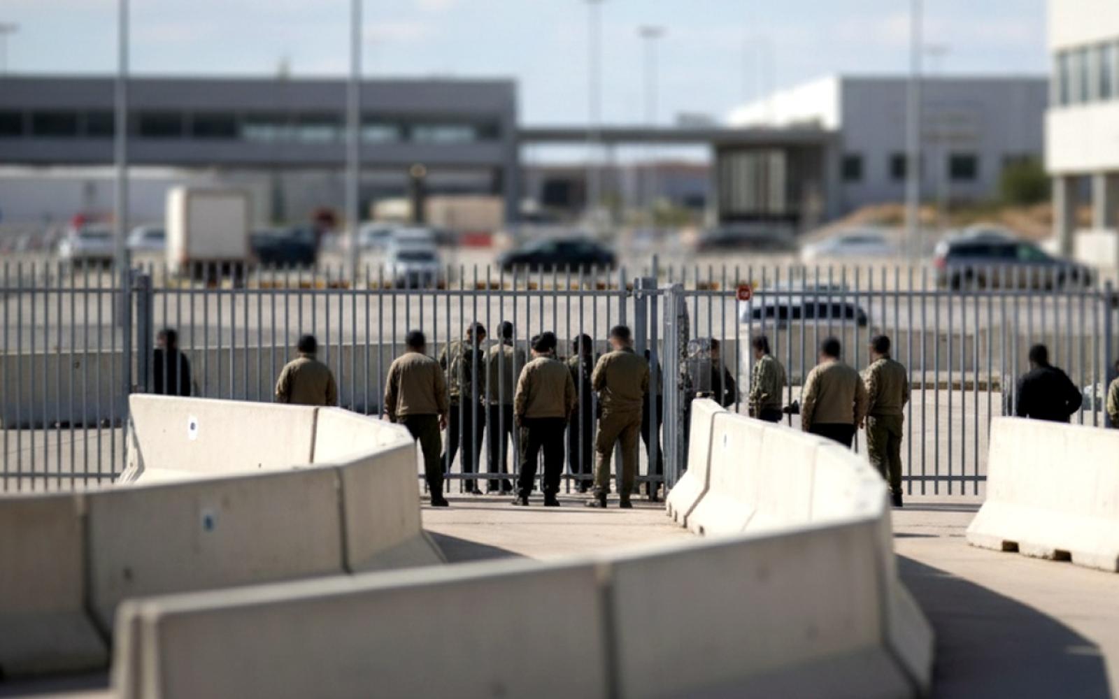 فتح وحماس: الاحتلال الإسرائيلي يعرقل لجنة إدارة غزة ويمنع تنفيذ خطة إعادة الإعمار