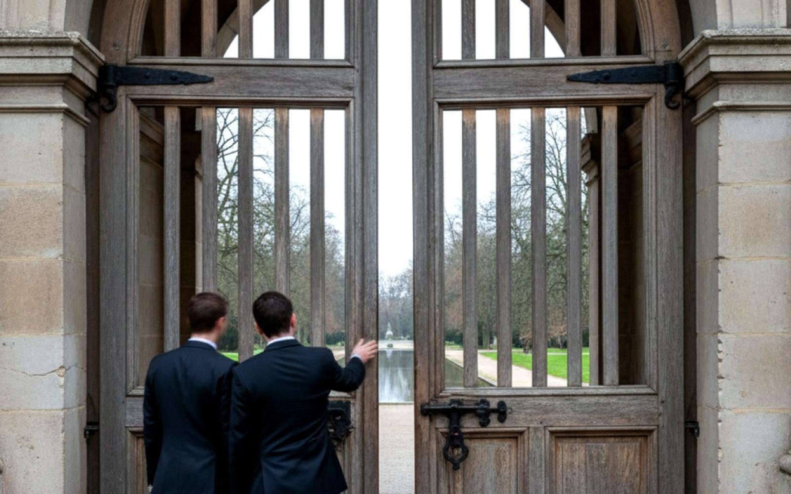 إيران تستعد لمفاوضات جنيف: توازن بين الردع والدبلوماسية في ظل ضغوط أمريكية متزايدة