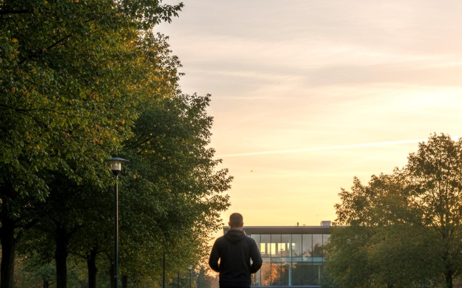 المدرب الشهير جوزيه مورينيو يغادر المستشفى بعد وعكة صحية طارئة قبل مباراة هامة لبنفيكا
