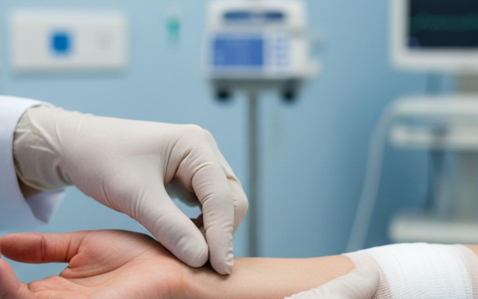 إصابة الأسير القائد عبد الله البرغوثي في سجن جلبوع بعد تعرضه لاعتداء عنيف