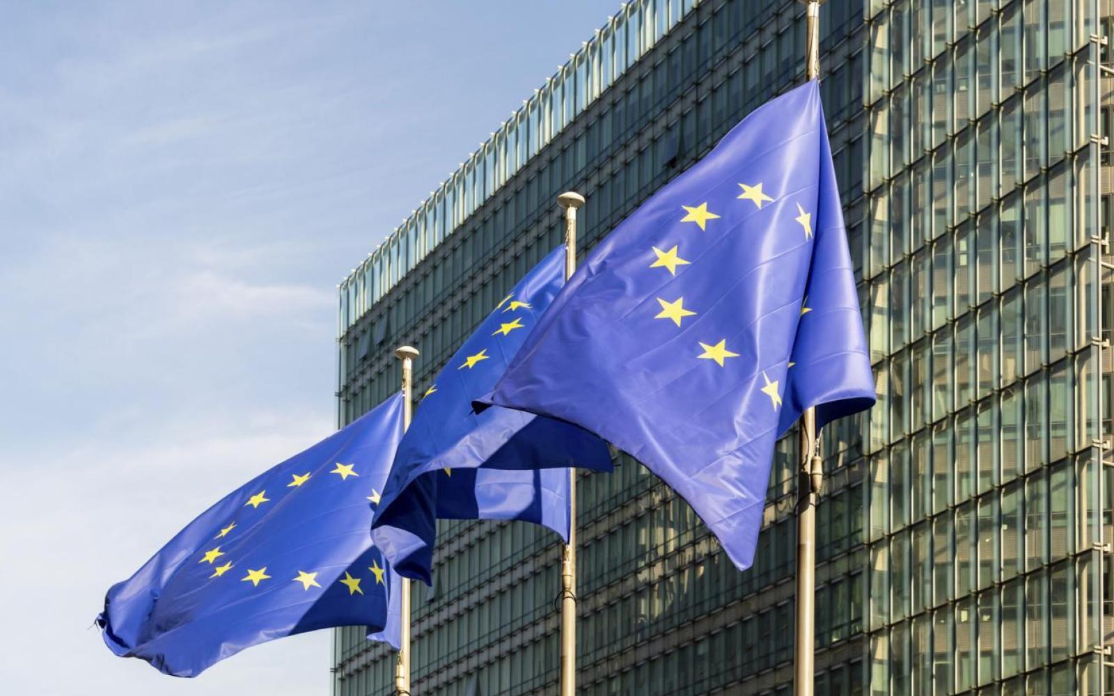 انقسامات حادة تعصف بالاتحاد الأوروبي حول حظر النفط الروسي وسط اعتراضات دولية