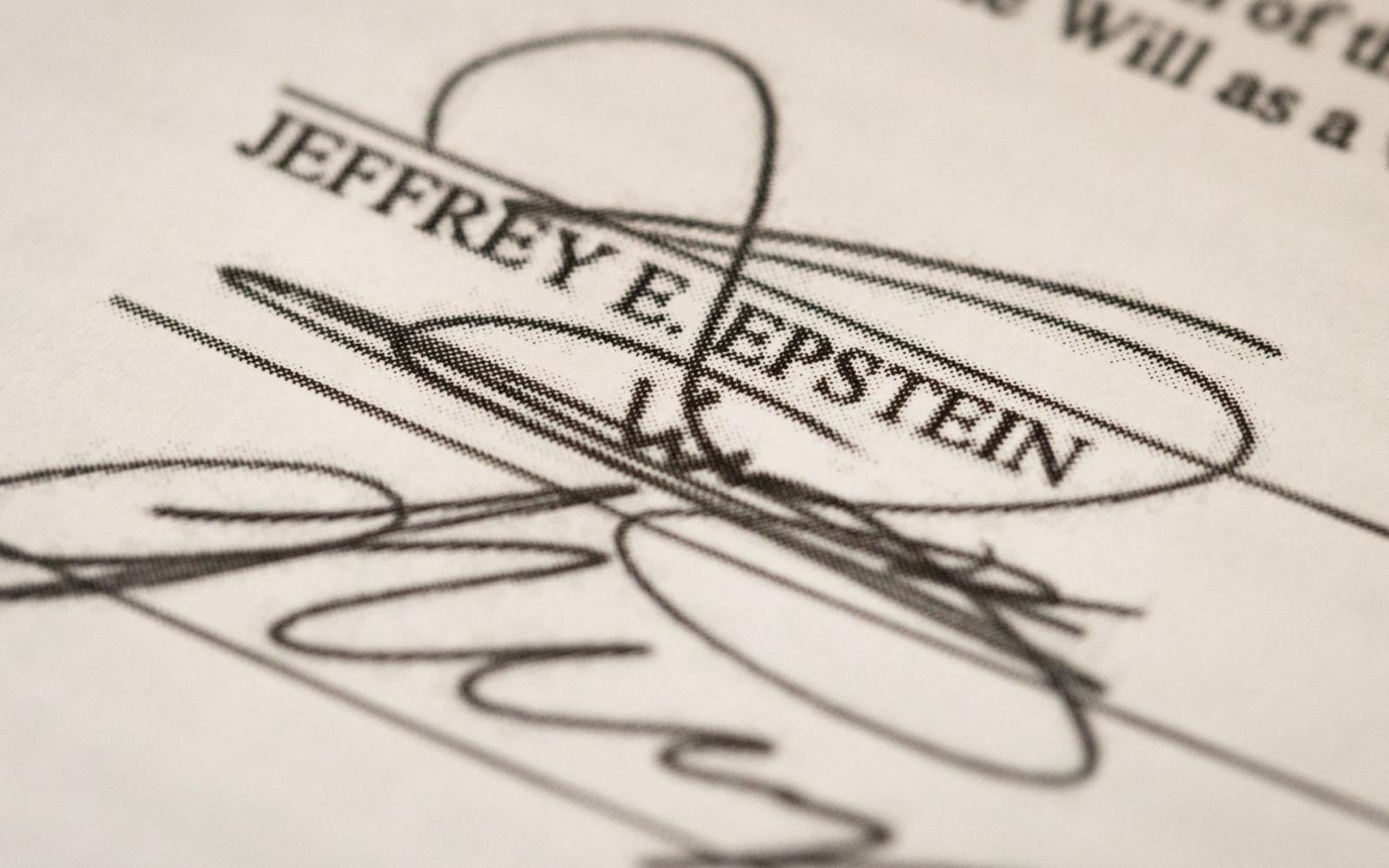 وصية إبستين: تركة صممت لإخفاء المستفيدين وحرمان الضحايا وسط معارك قانونية