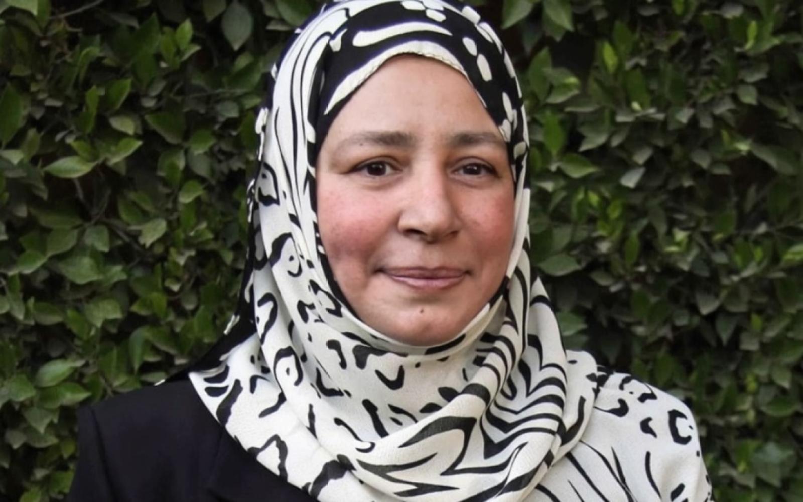 عبلة كامل: نجمة الدراما المصرية التي صنعت مجدها بعيداً عن بريق الشهرة الزائف