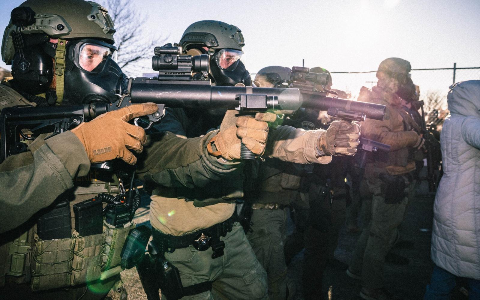 مداهمات الهجرة الأمريكية في مينيابوليس تثير مخاوف الطلاب وتتسبب في غياب نصفهم عن المدارس