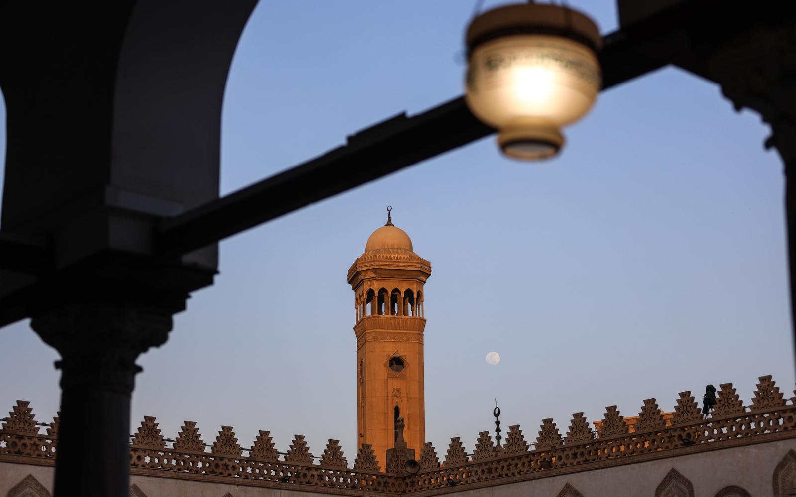 مصر تعلن رسمياً: الخميس غرة شهر رمضان المبارك بعد تعذر رؤية الهلال