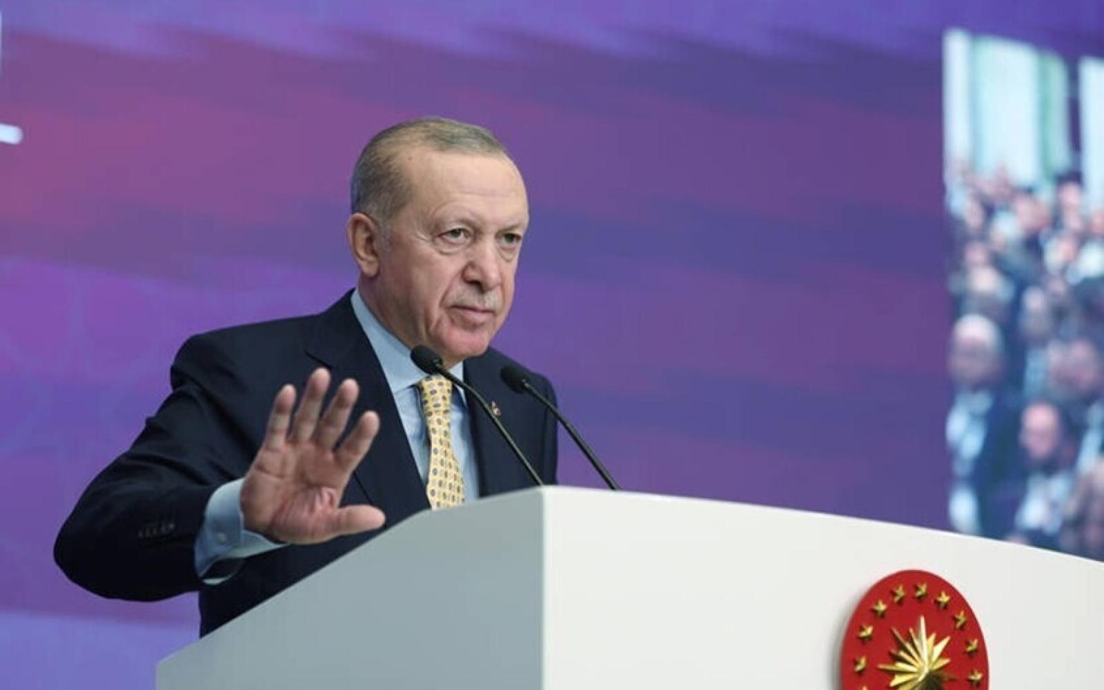 أردوغان يدعو لحل الأزمة الأمريكية الإيرانية عبر الحوار ويحذر من حرب جديدة في المنطقة